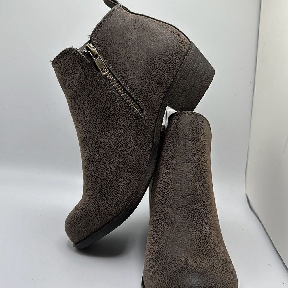 Cushionaire Women's Bootiewith Memory Foam 6.5 Br… - image 7